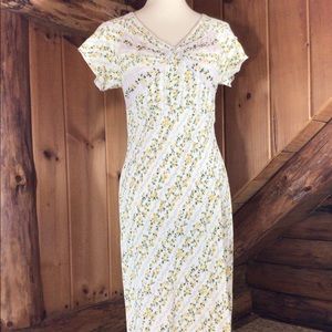 April Cornell cottage core- Size Medium